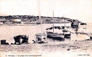 126- TIPAZA - La plage et le tombeau penche